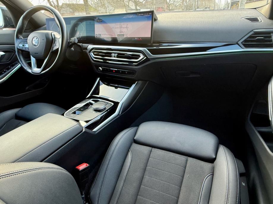 BMW 320d NOVI model / Sportline / god 2022 / HeadUp / PDV foto 2