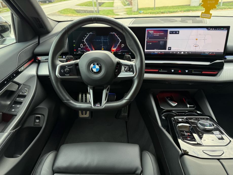 BMW 520d / G60 / M paket / 2024/ 61 tkm / PDV foto 6