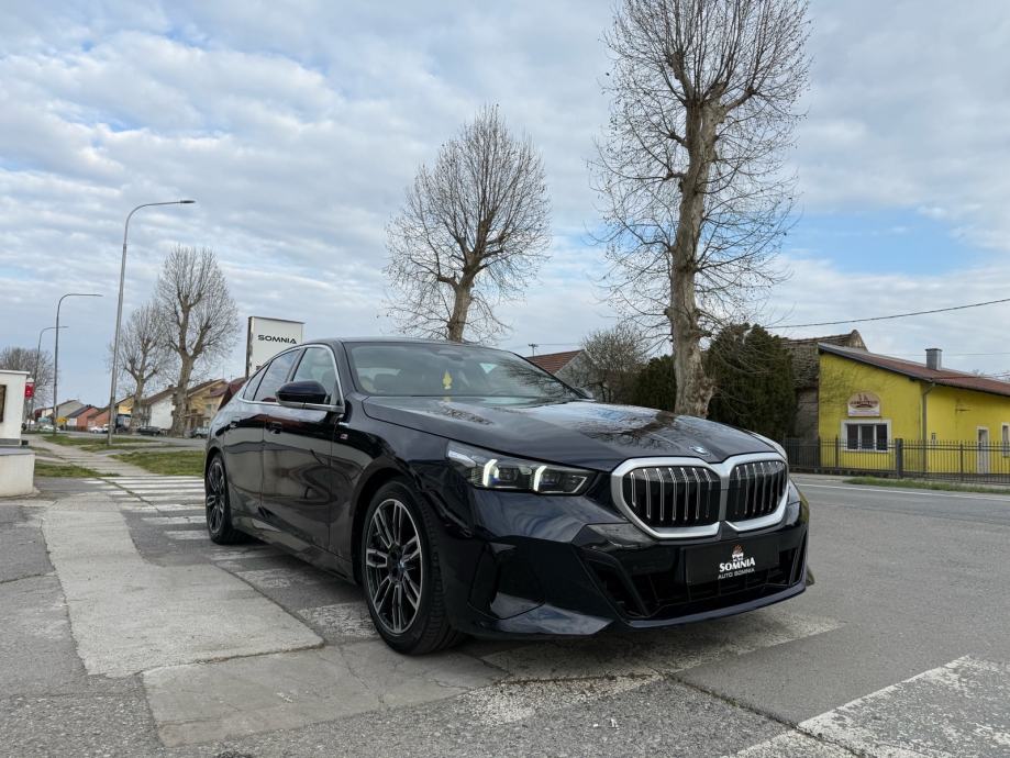 BMW 520d / G60 / M paket / 2024/ 61 tkm / PDV foto 15