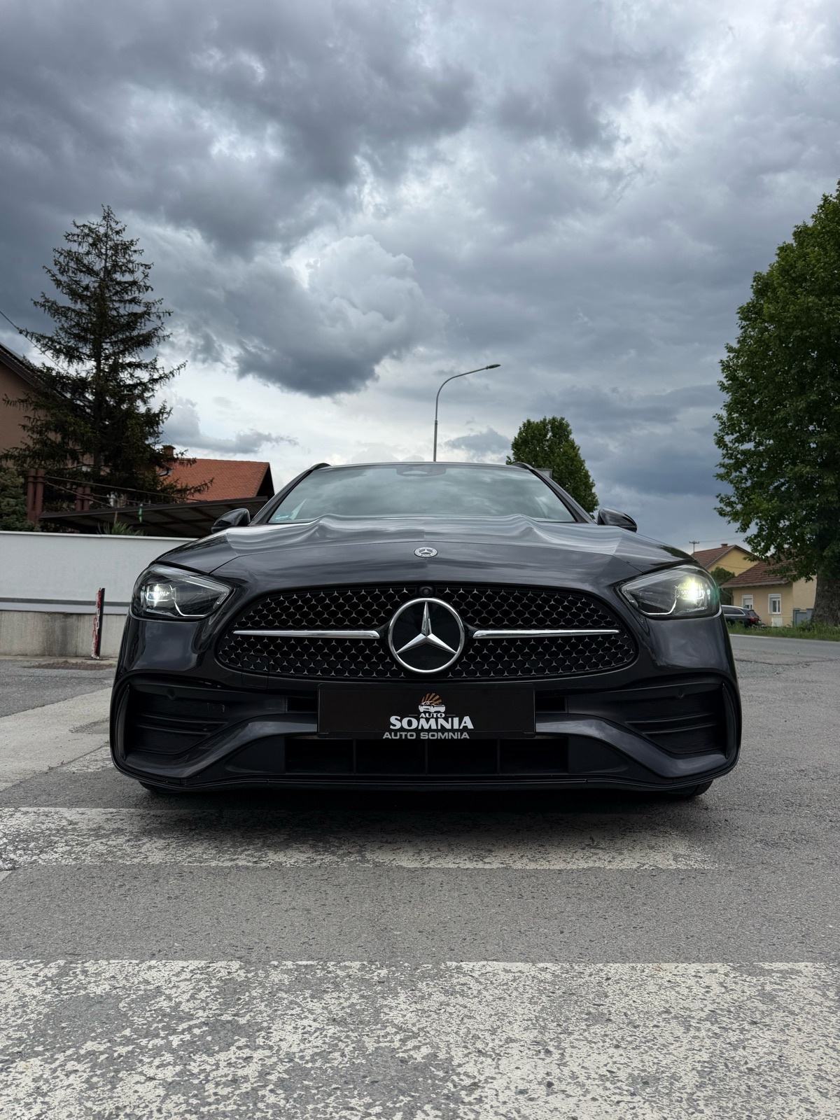 Mercedes-Benz C 200 d – AMG – TOP oprema – god 2024 – 51 000 km – PDV foto 11