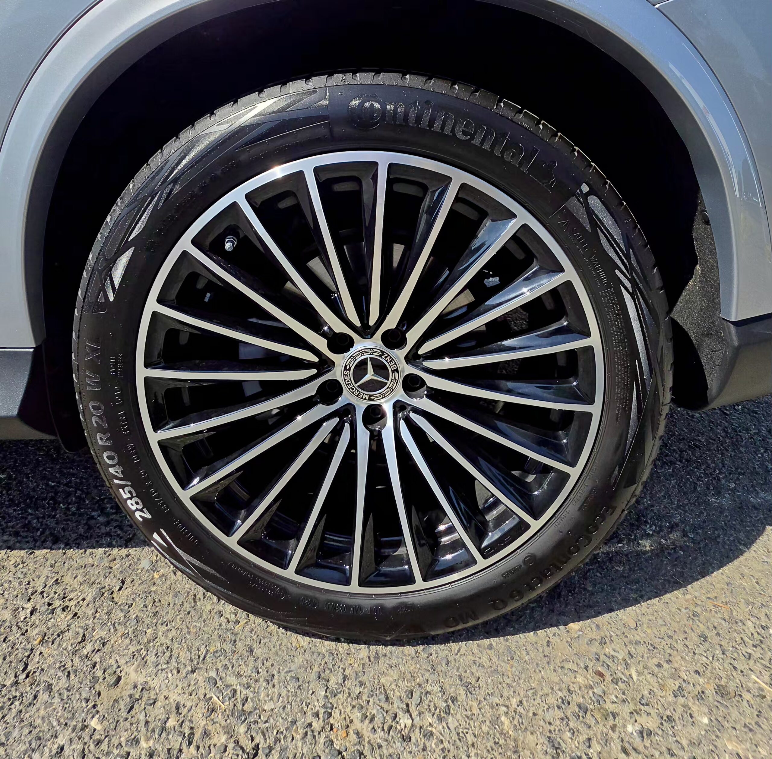 Mercedes – Benz GLC 300 4MATIC – AMG Line – 12.000 km foto 24
