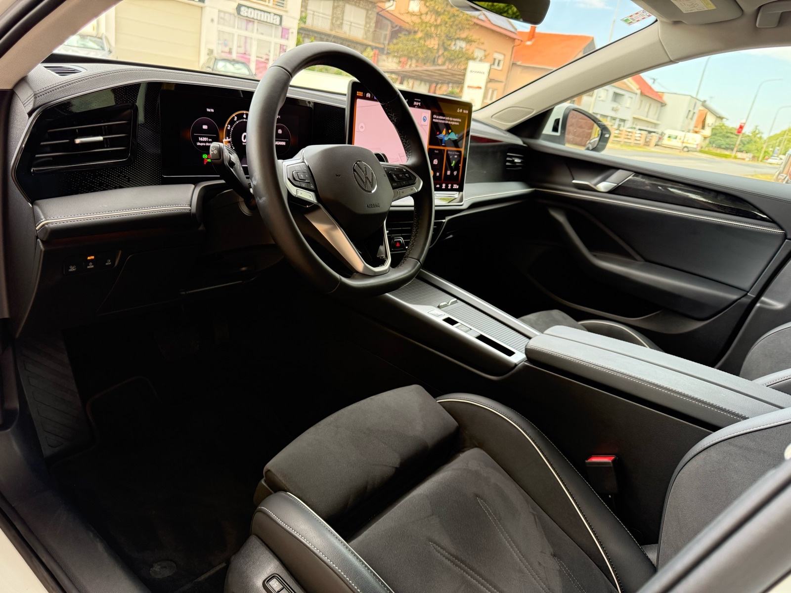 VW Passat B9- DSG – 12/25 – 16000 km – Business – IQ Matrix- reg 07/27 foto 27