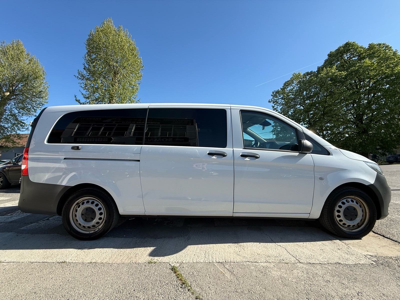 MB Vito Tourer Pro – Automatik – 9 sjed – PDV – g 08/23 – 141 tkm foto 9