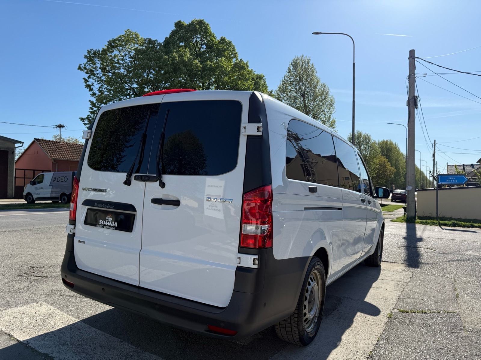 MB Vito Tourer Pro – Automatik – 9 sjed – PDV – g 08/23 – 141 tkm foto 10