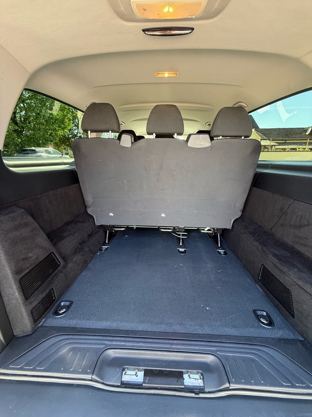 MB Vito Tourer Pro – Automatik – 9 sjed – PDV – g 08/23 – 141 tkm foto 17