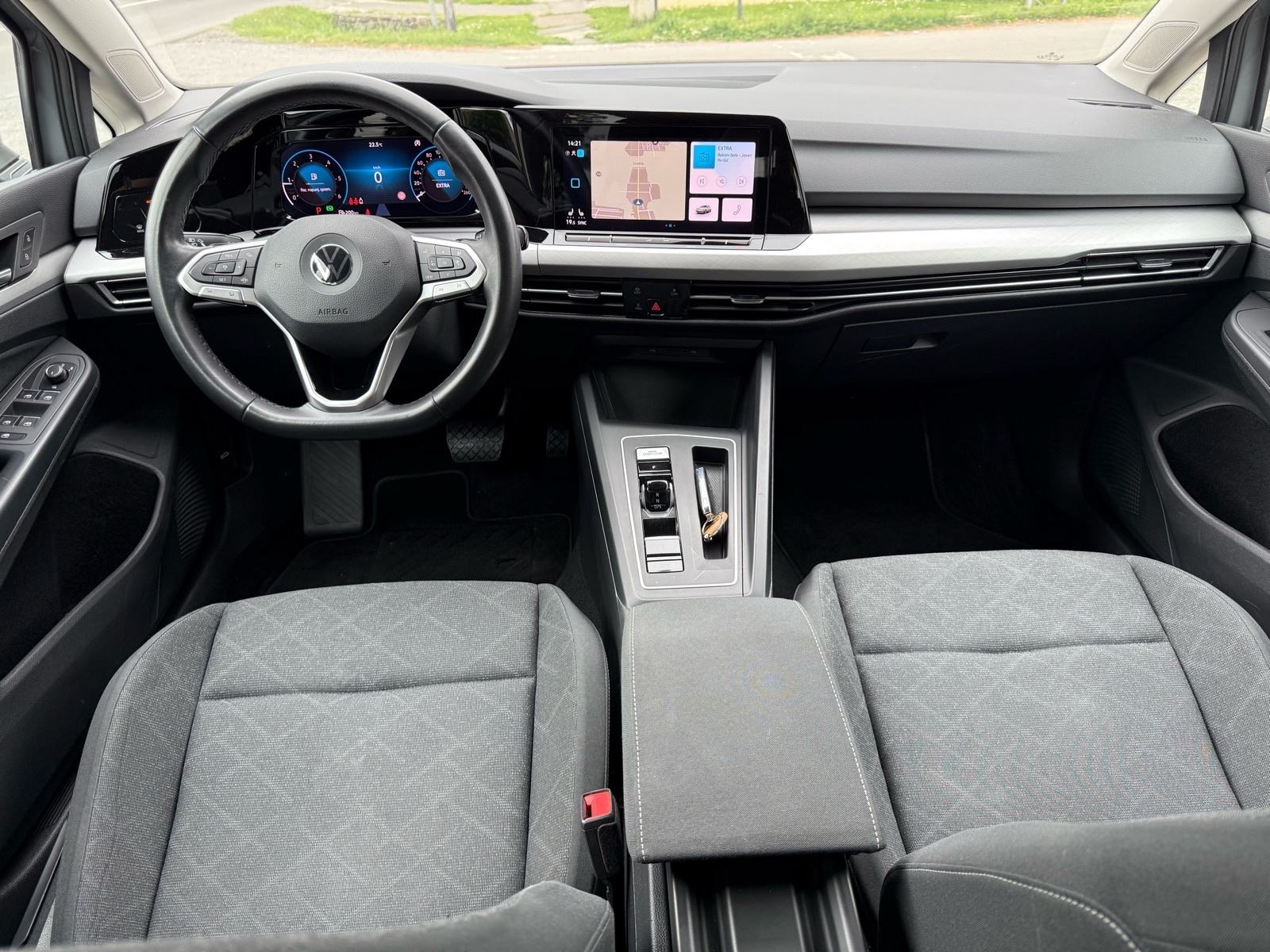 VW Golf 8 2.0 TDI – DSG – GOD 2020 – LED – Servisna – 141 tkm foto 4