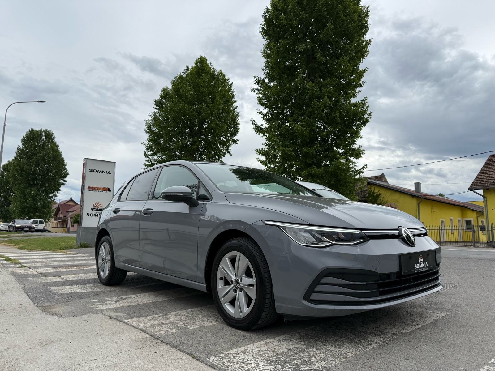 VW Golf 8 2.0 TDI – DSG – GOD 2020 – LED – Servisna – 141 tkm foto 1